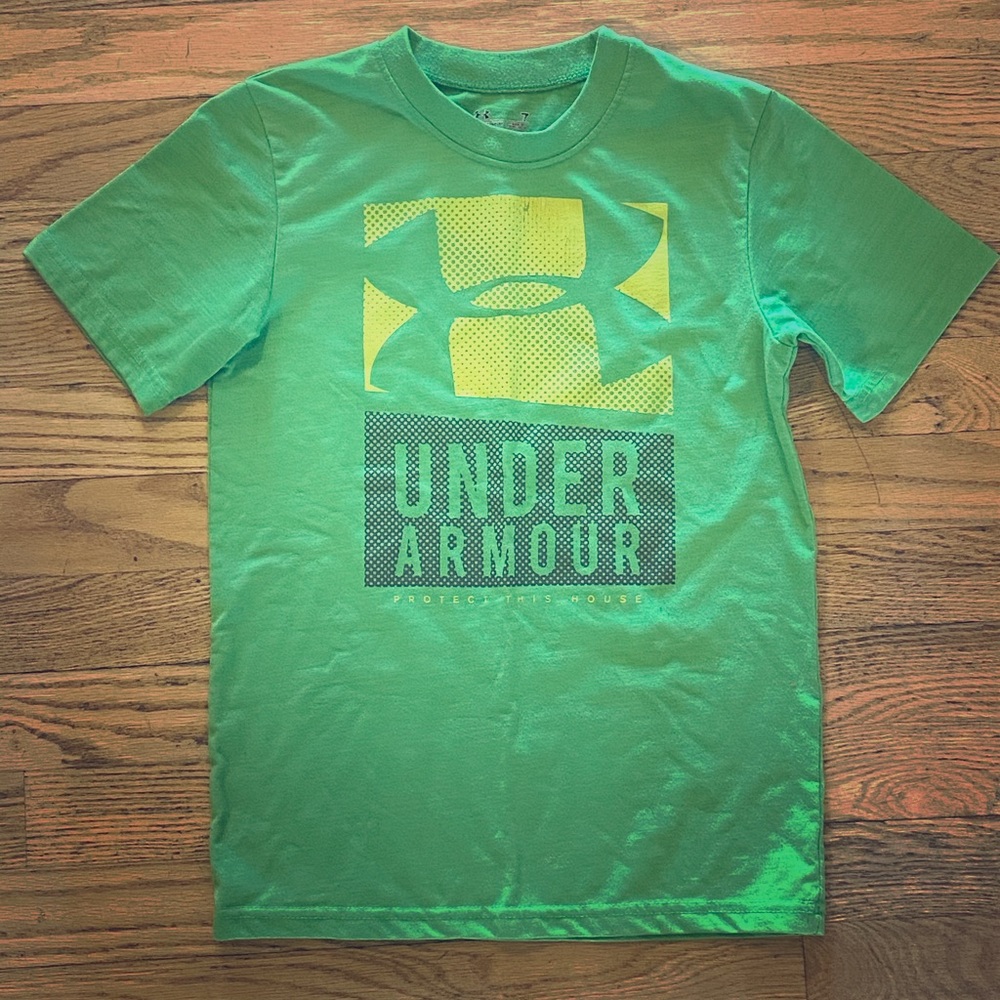 Boys size 7 Under Armour shirt